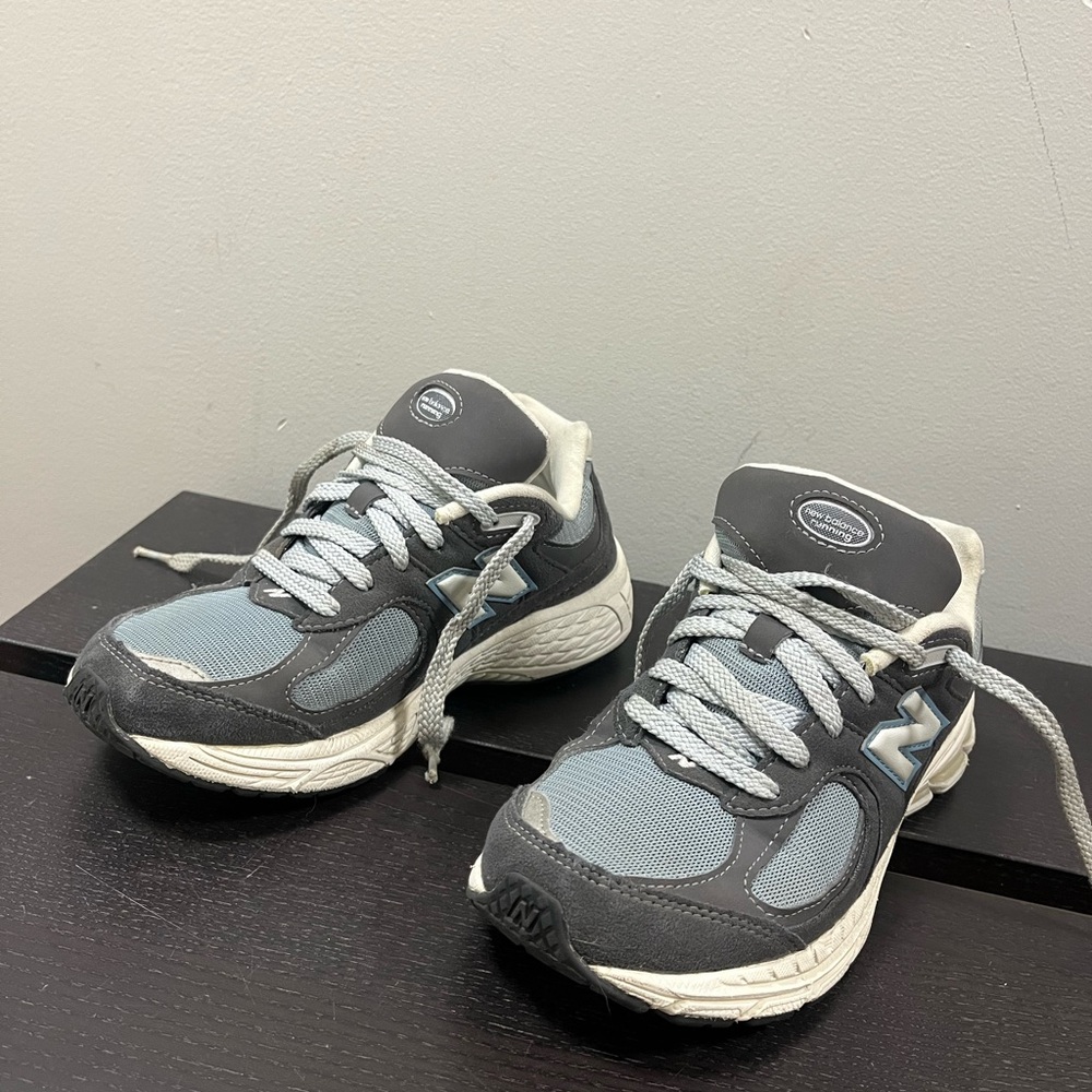 New balance 2002r gray/blueish 4.5 37 eur